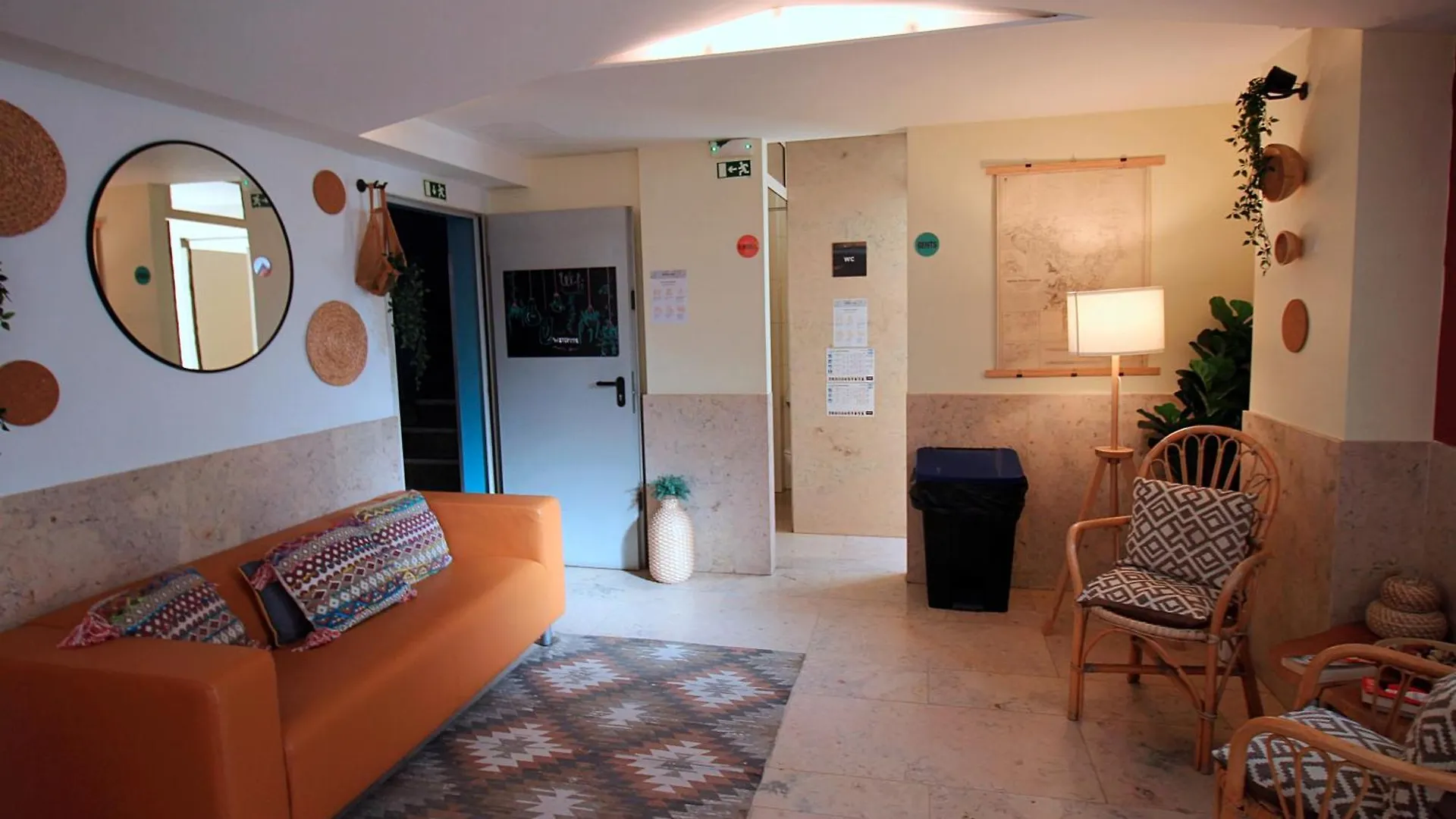 Хостел Wot Lisbon Nomad