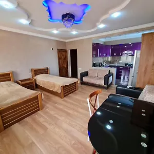 https://gricko.alltbilisihotels.com