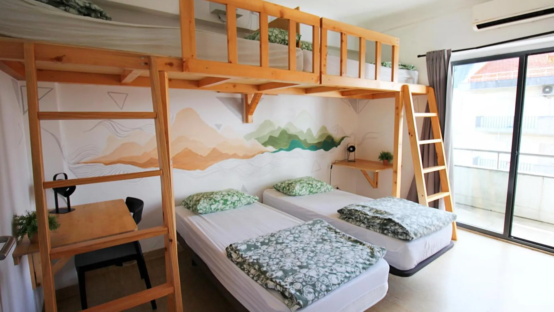 Wot Lisbon Nomad Hostel 0*,  Portugal